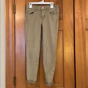 Sunny khaki pants